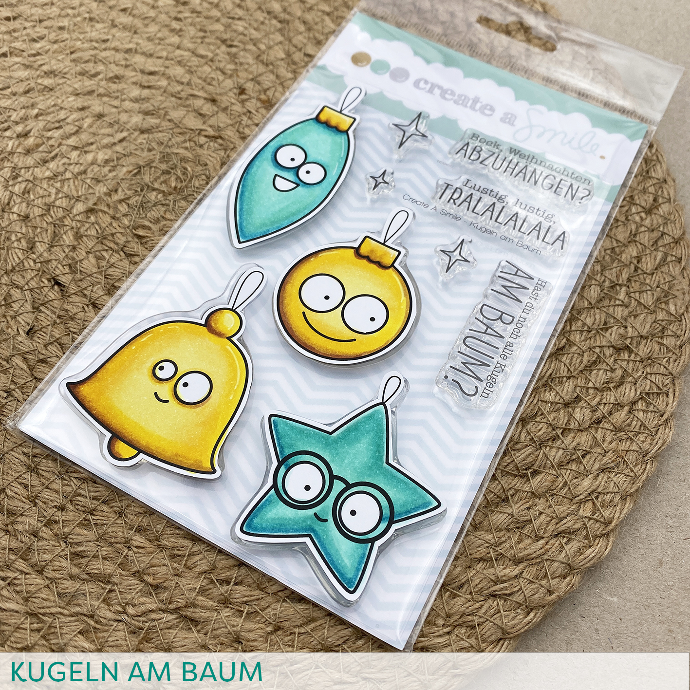 Clear A6 Kugeln am Baum