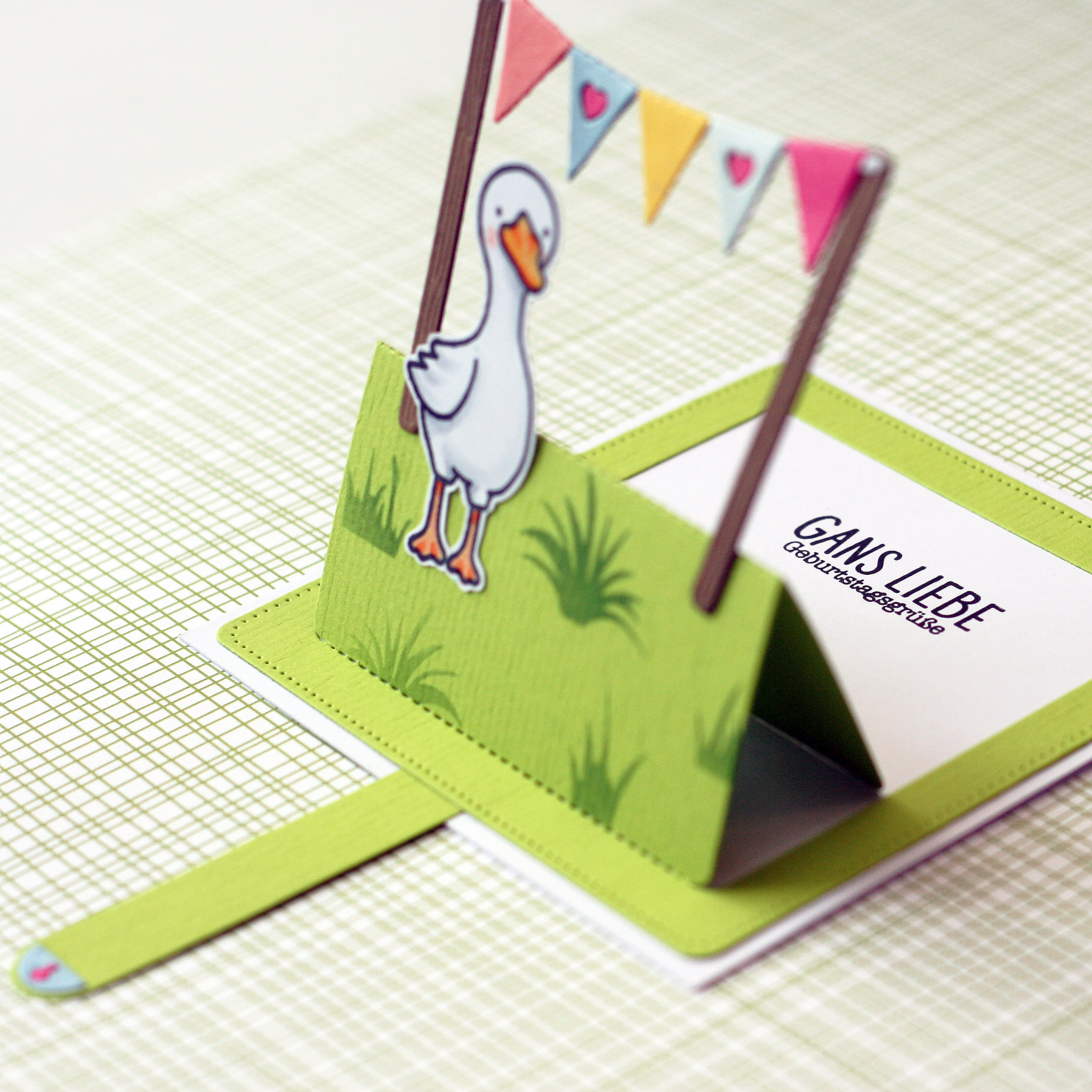 Cool Cuts Pop-up slider "Party"